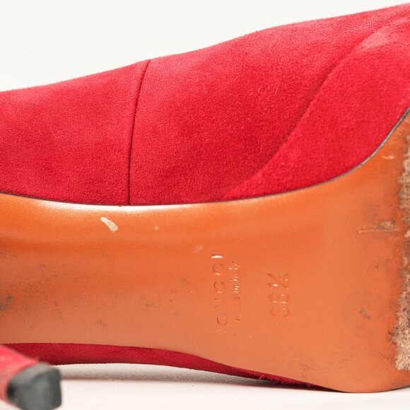Gucci Raspberry Suede Platform Round-Toe Stiletto Pumps - Picture 5 of 10